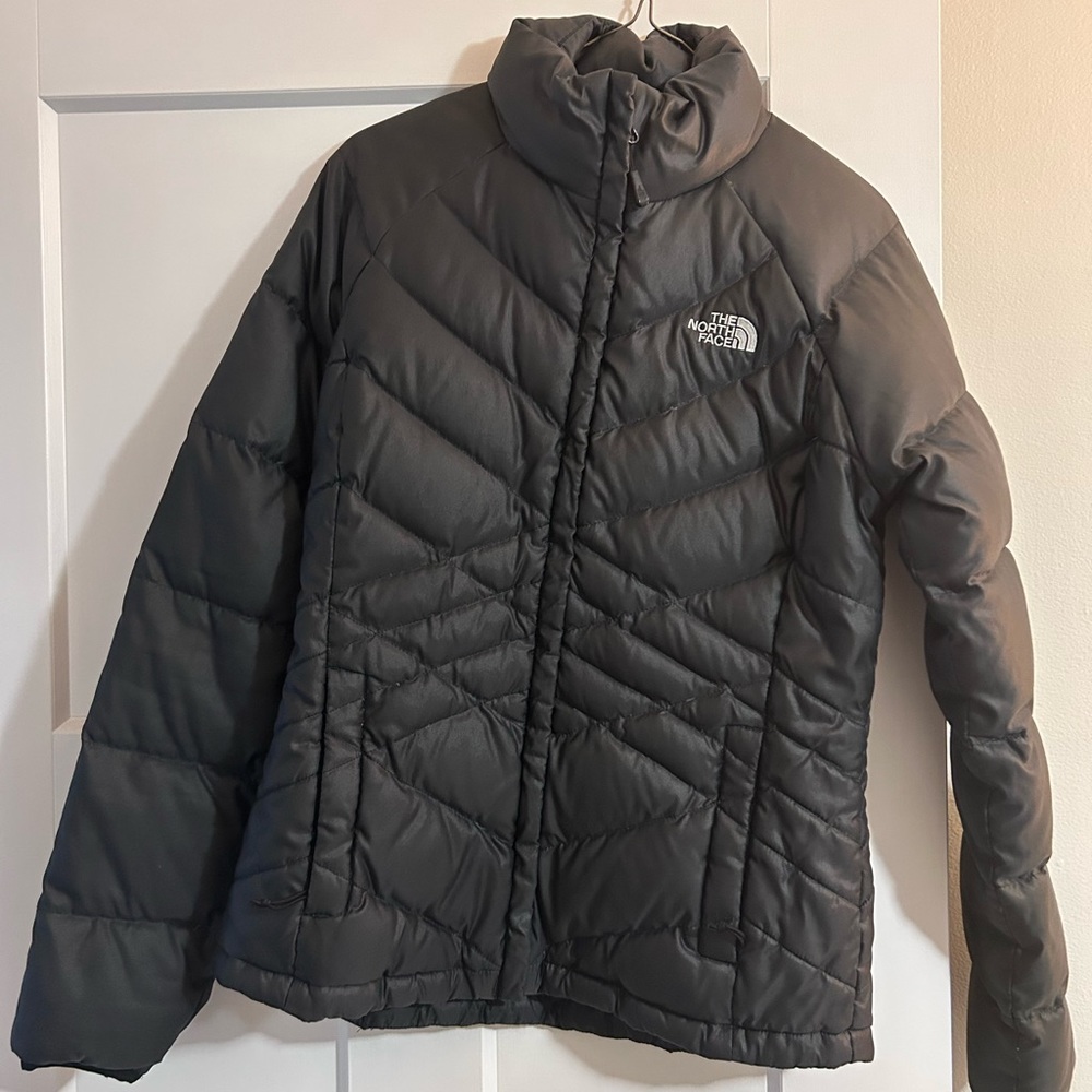 Women’s North Face puffer jacket